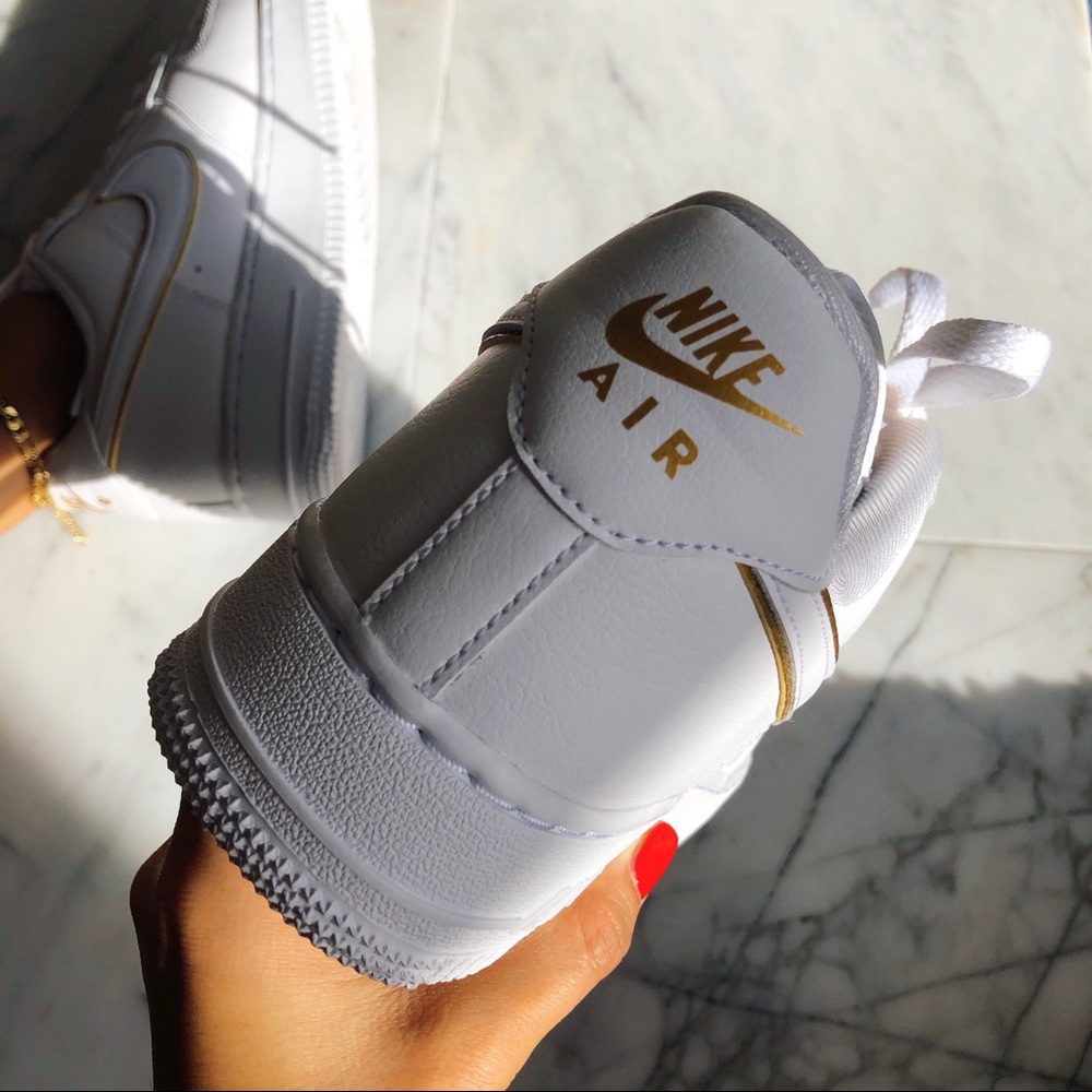 Air force 1 Gold PRICE IS FIRM - Picture 5 of 8